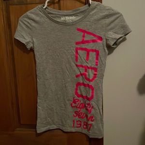 Aéropostale short sleeve tee shirt, XS, says “Aero eight seven 1987”